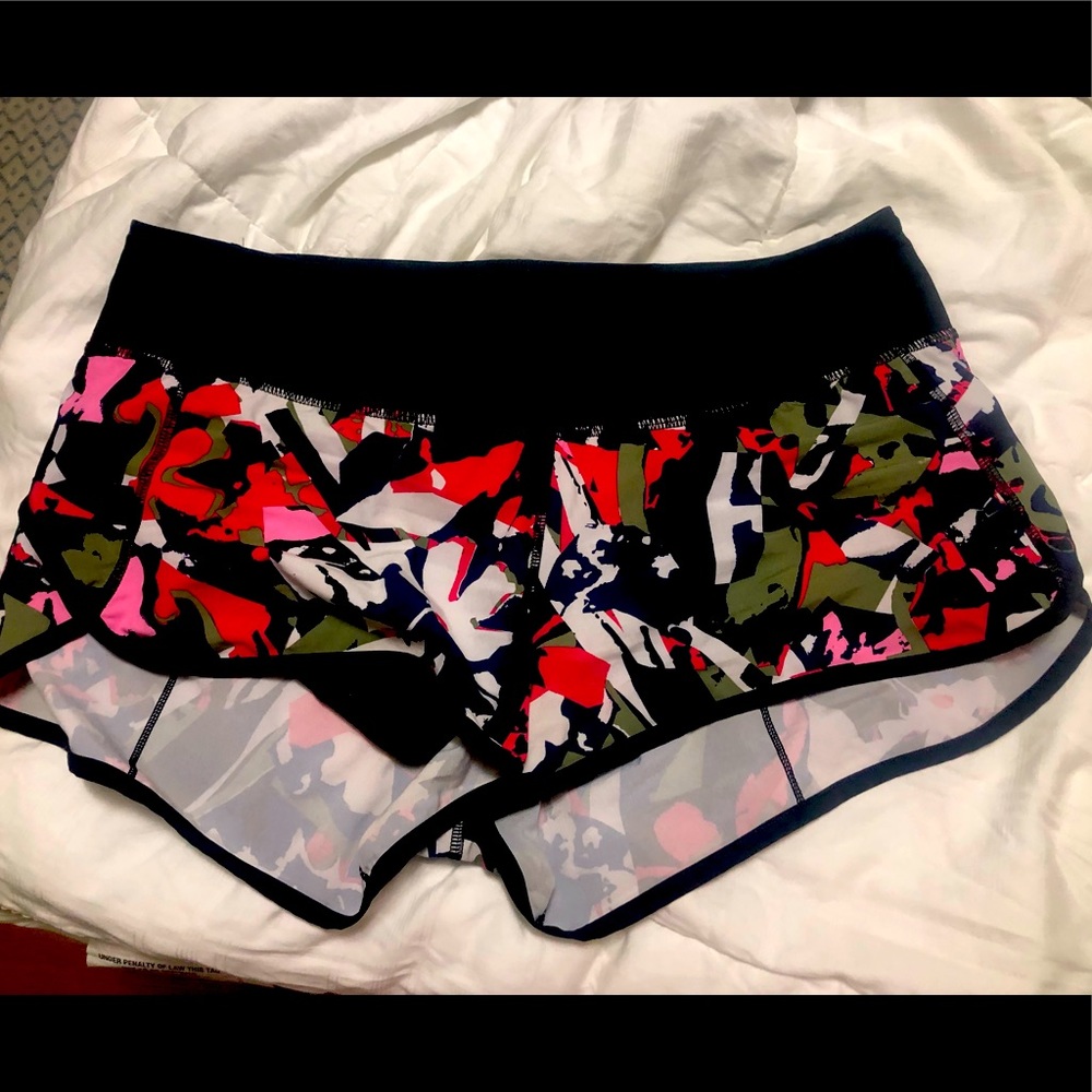 Size 8 Lululemon Speed shorts 2.5”inseam